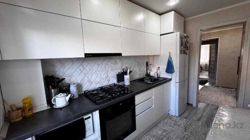 Продажа 5-комнатной квартиры 83кв м Воинов Интернацианалистов 2а