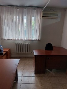 Сдам в долгосрочную аренду кабинет под офис.