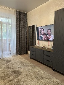 Продаю 2-комнатную квартиру в центре