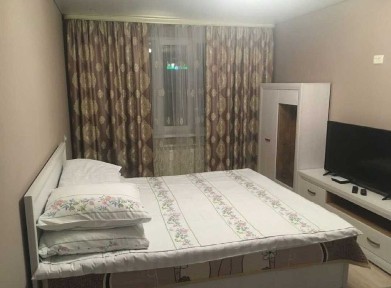 Два часа 3000 тенге. 1-но комнатная. Абая-Ташкентская