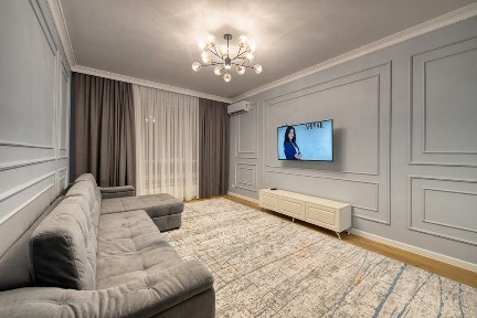 Квартира находится в Бостандыкском районе Клиника КАУ