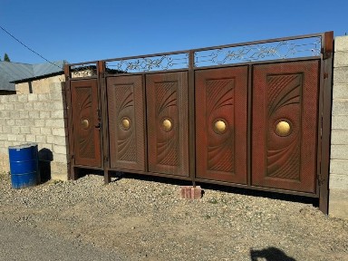 Срочно продаётся времянка с участком!