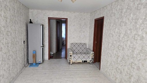 продам 3 комнатную квартиру