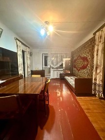 Продам 2х комнатную квартиру в центре