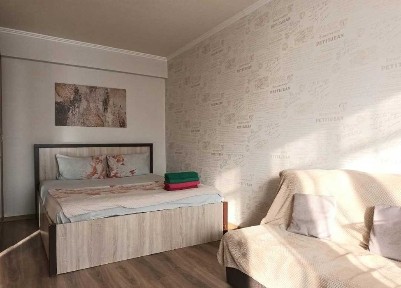 В аренду 2х ком кв на ул Абая правда