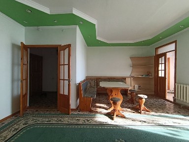 4-х комн кв центр Жунисалиева