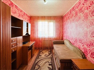 Продам квартиру 3 комн, 31 квартал, 5 этаж