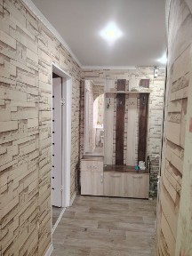 Абая 84.Срочно продам 2 ком кв! Торг