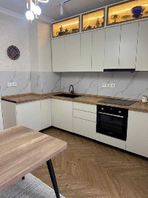 Продаётся 2-комнатная квартира в ЖК Абая 130