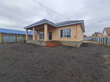 Продам шикарный дом в с. Заречное мкр. Северный