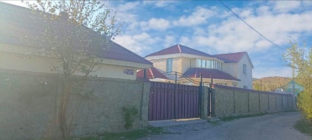 Дом кирпичный в Красном камне