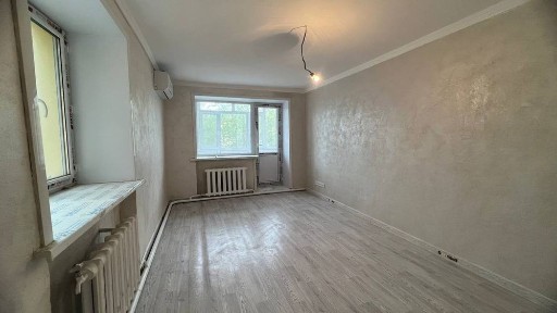 Продаётся 2х комнатная в блочном доме ул. Сатпаева 60 на 2 этаже