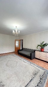 Продется 1-ком. кв улучшенной планировки, 47кв. м в центре города.