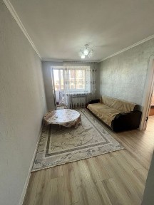 Продам квартиру 3 ех комнатный