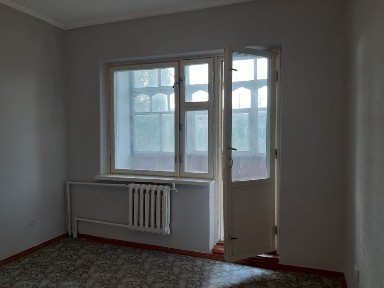 4-комн., 10 мкр., 5 этаж (улучшенная, не угол)