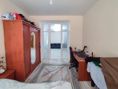 Продам 3 комнатную квартиру