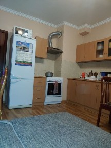 Сдам квартиру девушкам на долгий срок.