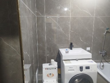 Сдаю 2 -х комн квартиру