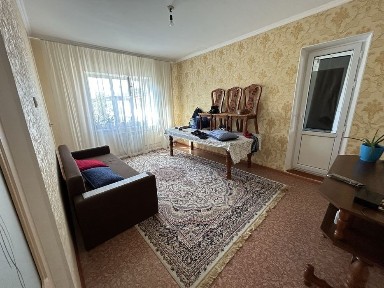 Аренда 10 мкр 1 дом 3 комн.