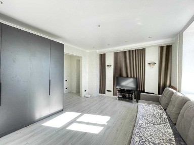 / Продам 2х ком квартиру проспект Ленина, кап ремонт, ТОРГ. 3/4 этаж