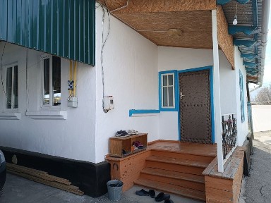 Продам дом из 4 комнат