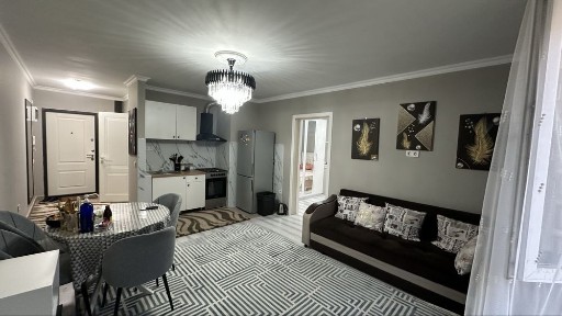 Продается квартира полностью мебелированна