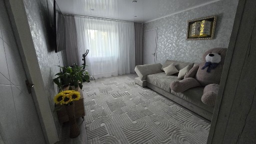 Продам 3 комнатную квартиру на спортивной