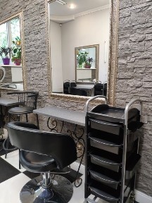 Сдам в аренду парикмахерское кресло