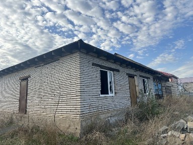 Продам недстроенный дом