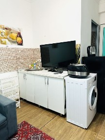 продается квартира цокольный этаж Мкр кокжиек Жетысуский район торг