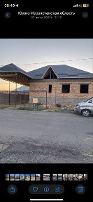 Шугылада 4 кошеде битпеген уй сатылады уйдин размери 15х13