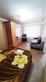 1-но комн. в центре г. Сатпаев квартира посуточно. чисто, уютно, док