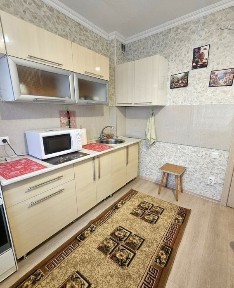 Байзакова Айтике Би Помесячно