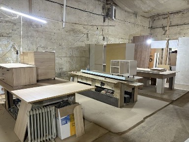 Сдам в аренду стол под сборку мебели