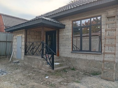 Срочно продам дом 4комнатную новая 1 этажная построили для себя