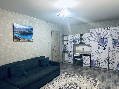 Сдам 1 комнатную квартиру на 8 мкр