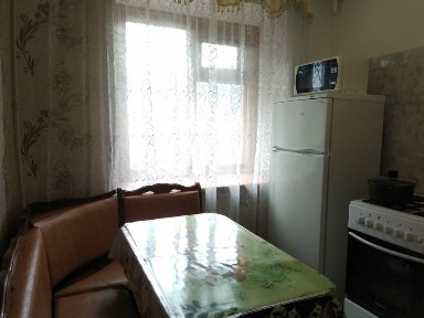 Сдам квартиру в центре, тепло и уютно., есть Wi-fi. Ждём Вас!