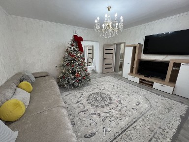 Сроочно площадь ЖК-дан 4-комн квартира с ремонтом