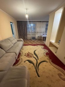 Сдаю 2-х комнатную светлую квартиру в центре города