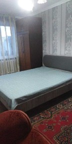 Сдаю долгосрочно 1 комнатную квартиру напротив КАРГУ