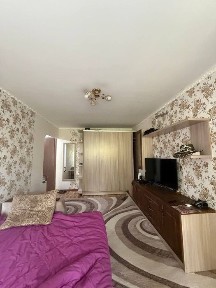 Продам однокомнатную квартиру у/п на 9 мкр д 81