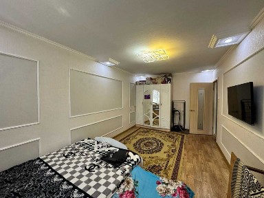 Продам 1 комн квартиру на 6 мкр НЕ УГЛОВАЯ