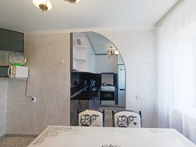 ! Продаю улучшенную 3-комнатную квартиру по ул. Методическая!