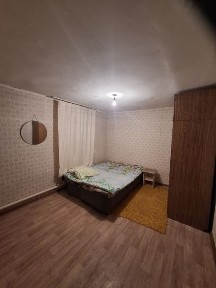 Сдам времянку в центре города. Район церкви мебелированная