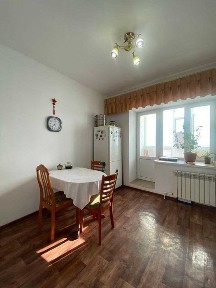 Продам 2 к. кв. Алтын Орда (Батыс-2) на 8/10-эт, 63 кв. м., торг!