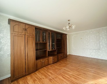 На 31-квартале предлагаем 2-комнатную квартиру на 2-этаже