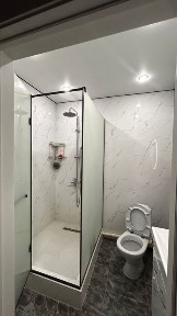 Уральск улица Циолковский 1.3 дом 2 ком квартиры с ремонтом