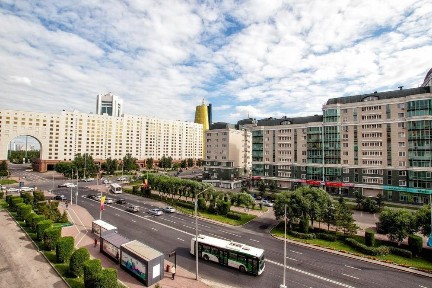 Однокомнатная квартира в центре левого берега. Посуточно.