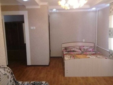 Сдается квартира почасам в центре Кентау Дом Валентин !