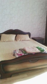 Сдается квартира почасам в центре Кентау по Толе би рядом с Арбат